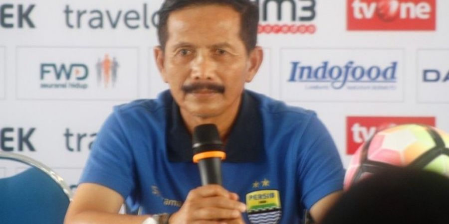 Djanur Senang Arema FC Terapkan Strategi Menyerang