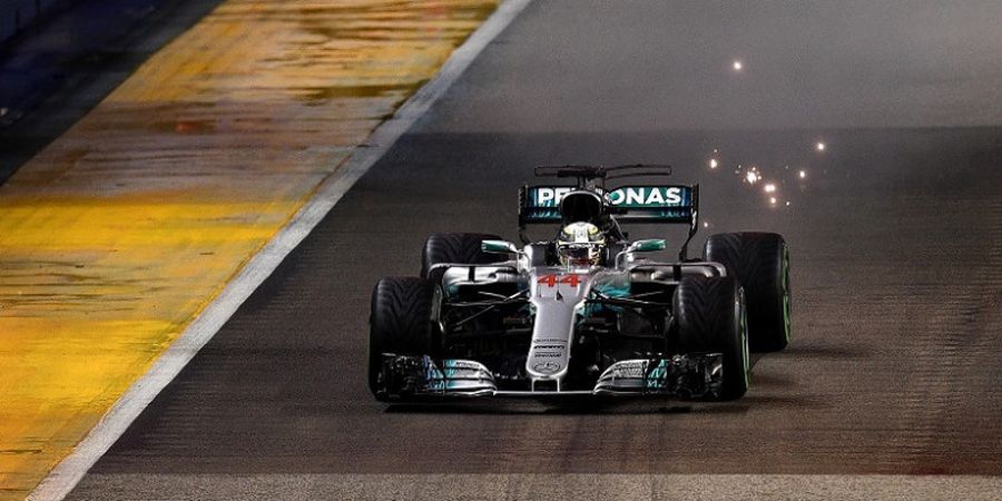 Update Klasemen Sementara Formula 1 2017 - Gagal Finish di GP Singapura, Sebastian Vettel Semakin Tertinggal dari Lewis Hamilton 