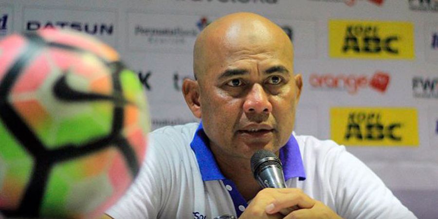 Herrie Setyawan Bantah Instruksikan Skuat Persib Mundur dari Pertandingan
