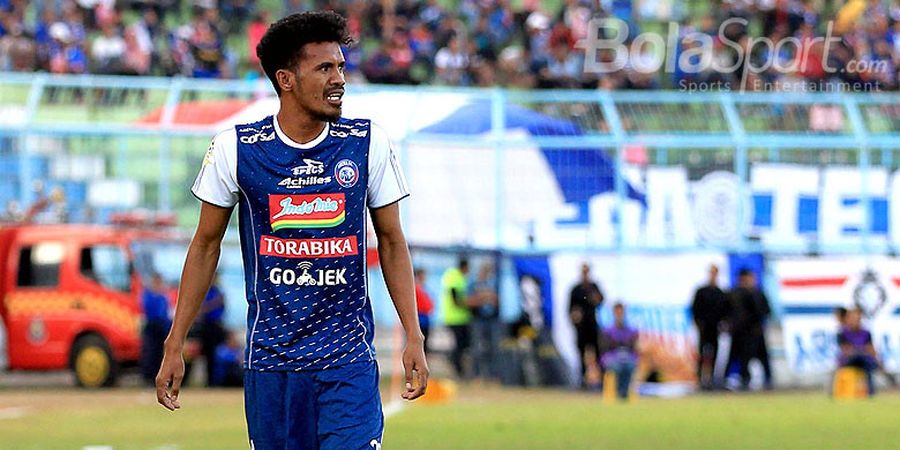 Pemain Arema FC Ini Lakukan Selebrasi Menyindir Sriwijaya FC yang Tega Menjualnya