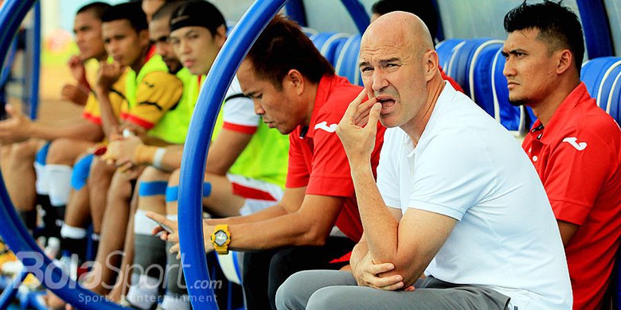 Pelatih Mitra Kukar Gusar Usai Dikalahkan PSM Makassar