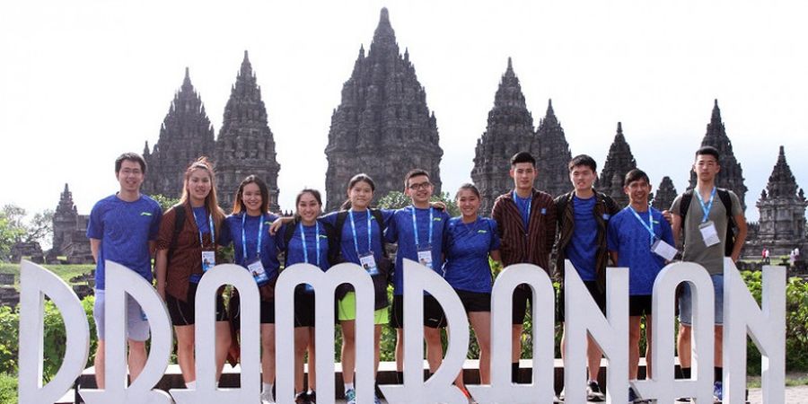 Kejuaraan Dunia Junior 2017 - Para Pebulu Tangkis Berwisata di Candi Prambanan Sebelum Jalani Laga Perorangan