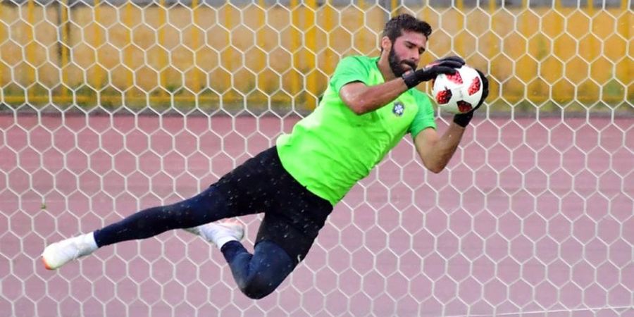 Francesco Totti Puji AS Roma yang Berhasil Jual Alisson Becker