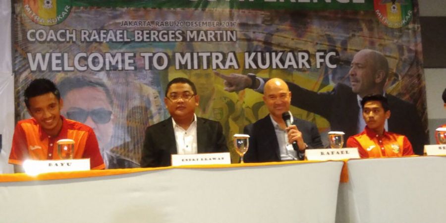 Mitra Kukar Kontrak Eks Rekan Setim Pep Guardiola sebagai Pelatih