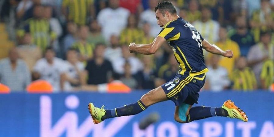 Van Persie Tak Cetak Gol, Fenerbahce Belum Aman