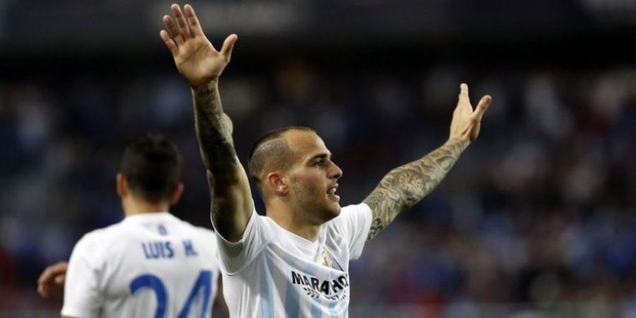 Malaga Vs Sevilla, Panggung Atraksi Sandro