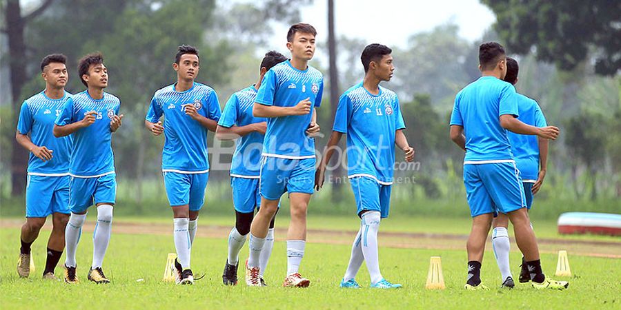 Malang Diguyur Hujan Deras, Arema FC Gagal Melihat Tiga Pemain Baru Latihan