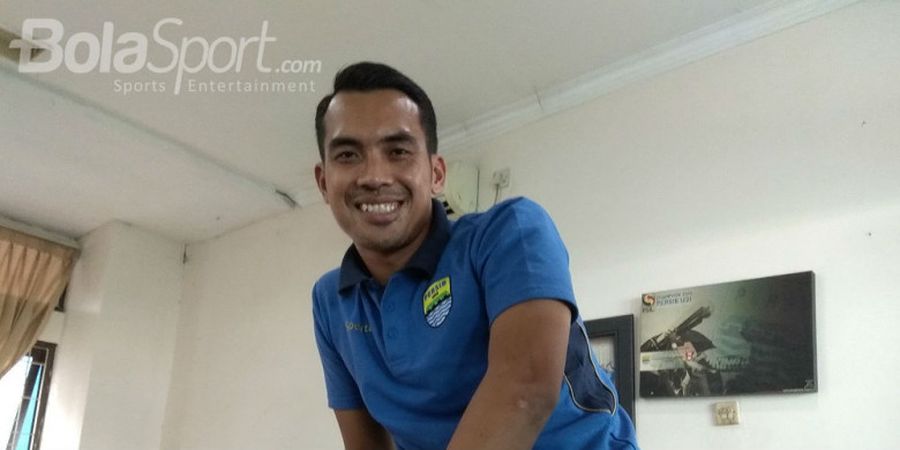 Kiper Persib Senang Bermain di Kampung Halaman