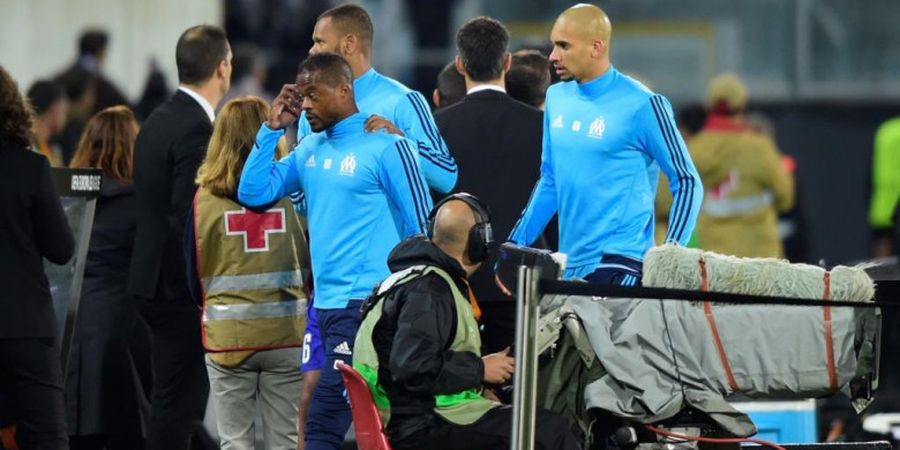 Sepak Wajah Fan, Sanksi Besar dari Marseille Ada di Depan Mata Patrice Evra