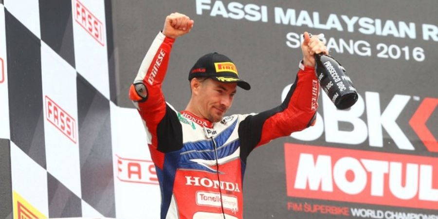 Nicky Hayden Raih Kemenangan Perdana di Superbike