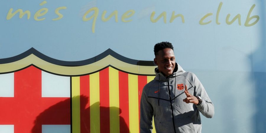 Bek Anyar Barcelona Dahului Philippe Coutinho Umumkan Nomor Punggung
