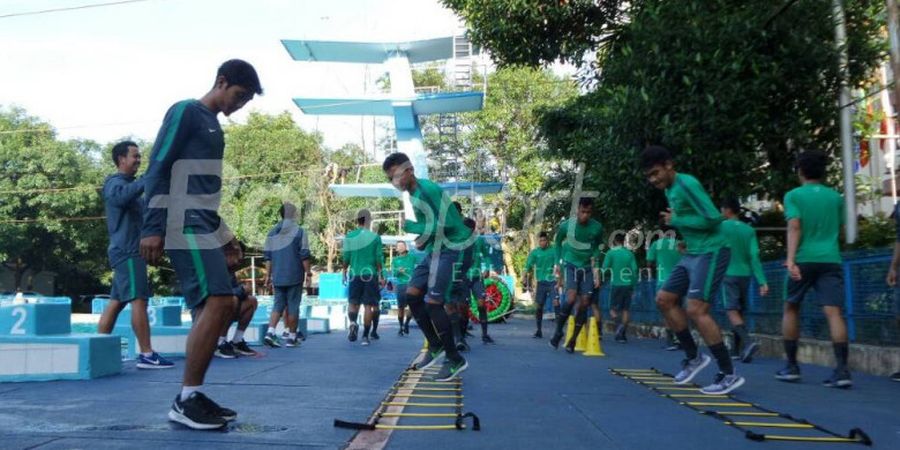 Indonesia Vs Thailand - Indra Sjafri Tidak Masalah Timnas U-19 Main Sore