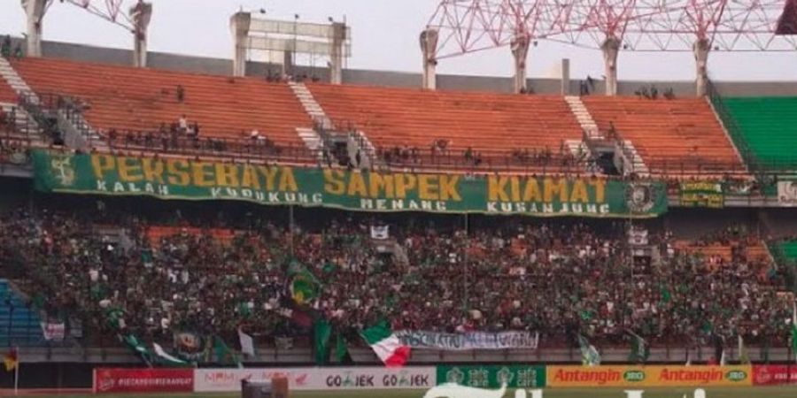 Bonek Beri Suntikan Moral untuk Persebaya Surabaya dalam Laga Uji Coba Kontra Klub Amatir