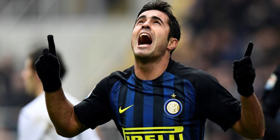 VIDEO - Tingkah Menggemaskan Anak Pemain Inter Milan Ketika Sang Ayah Mencetak Gol