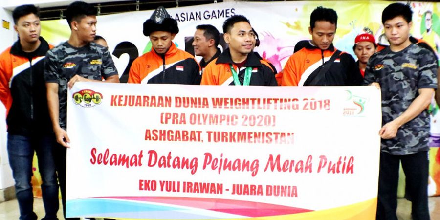 Tiba di Bandara Soekarno-Hatta, Eko Yuli Disambut Rekan Sesama Atlet Angkat Besi