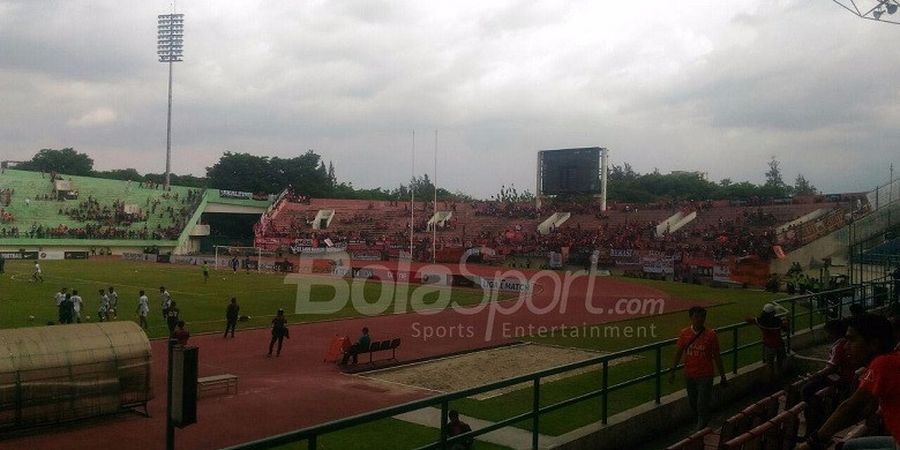 Jelang Laga El Clasico Indonesia, Penonton Masih Sepi di Stadion Manahan