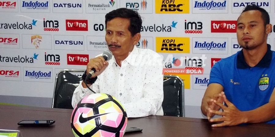 Djanur Nilai Lini Tengah Persib Perlu Dibenahi