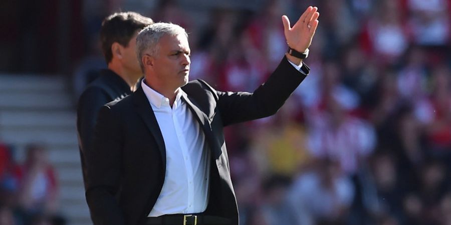 Dapat Kartu Merah, Jose Mourinho Takkan Didenda FA