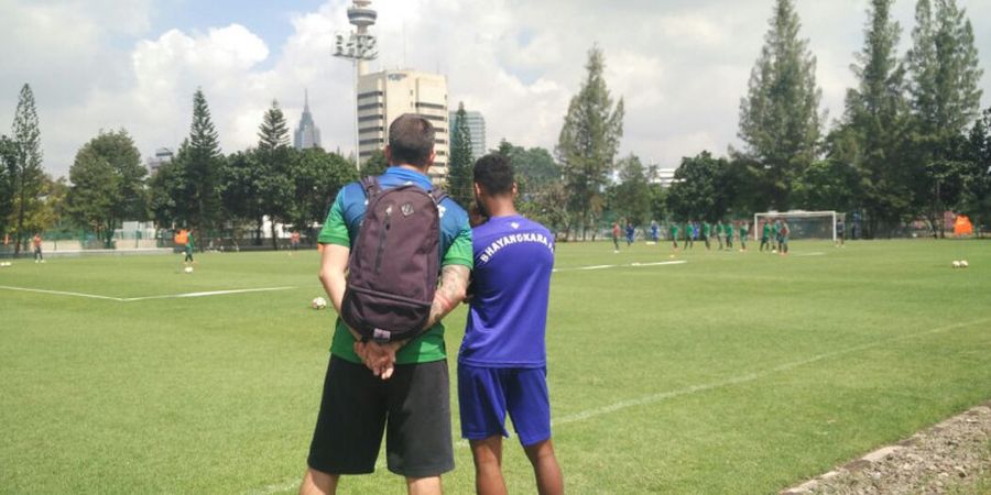 Pelatih Bhayangkara Pantau Luis Milla Melatih Timnas U-23 Indonesia