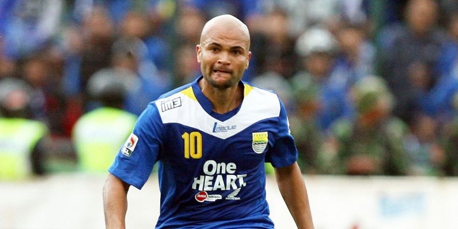 Lini Depan Persib Bukan Sumber Masalah Minim Gol