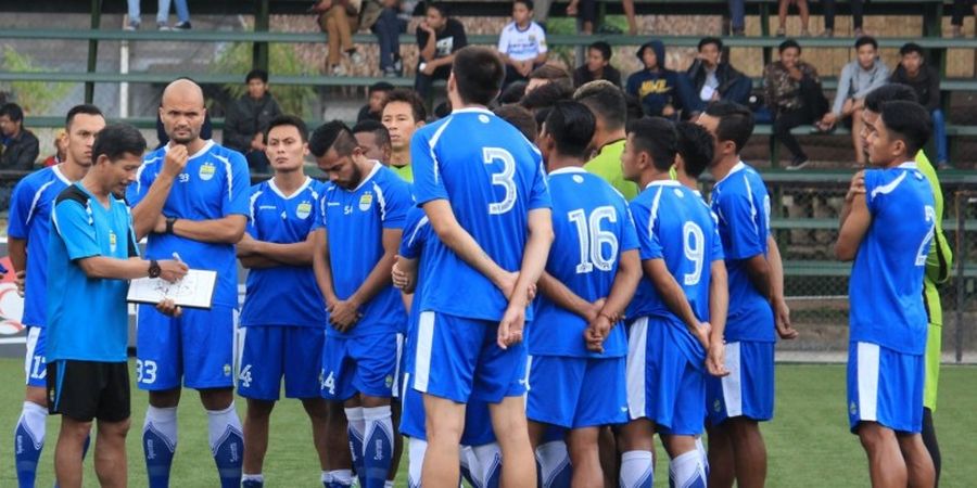 Rotasi Persib, Bukti Djanur Tak Cuma Sesumbar