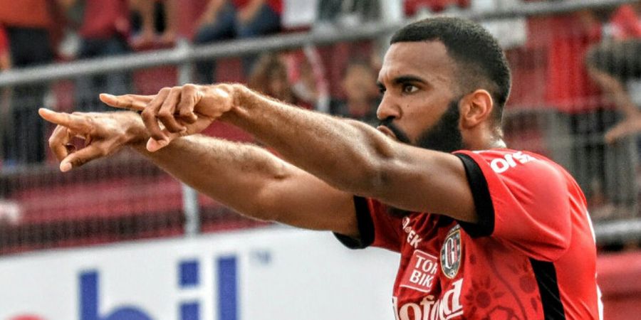 Sylvano Comvalius Ingin Anaknya Jadi Pemain Bali United