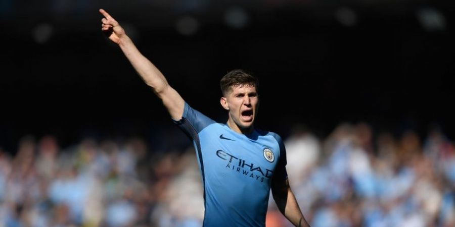 Reaksi John Stones atas Nomor Kostum Baru di Man City