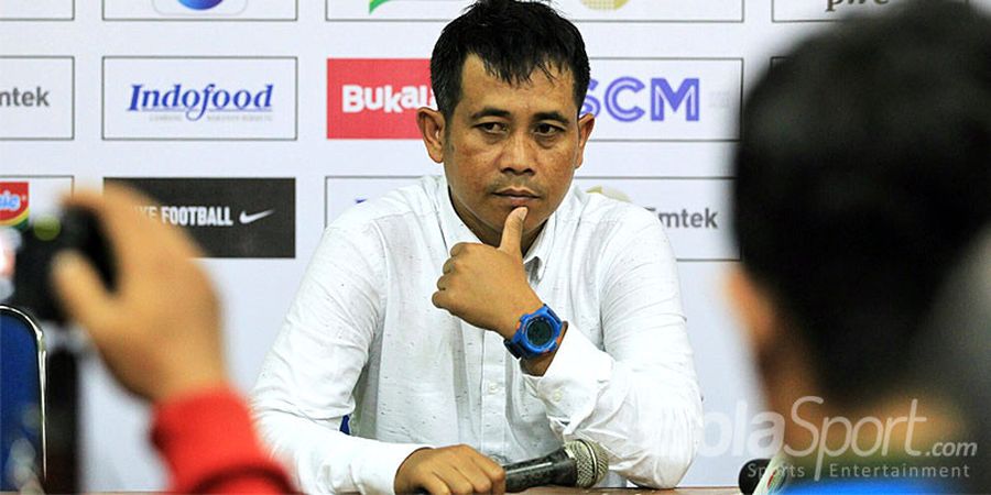 Arema FC Menang Telak, Sang Pelatih Malah Soroti Hal Ini