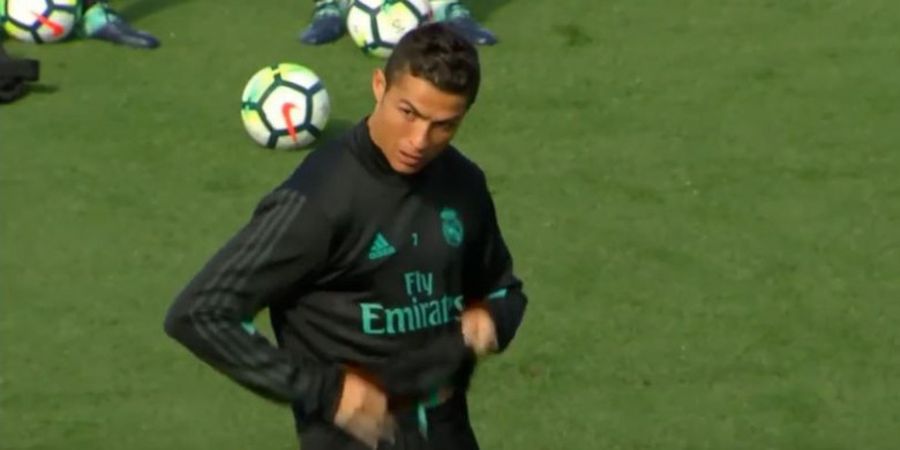 VIDEO - Duh, Cristiano Ronaldo Pamer Keseksian di Sesi Latihan