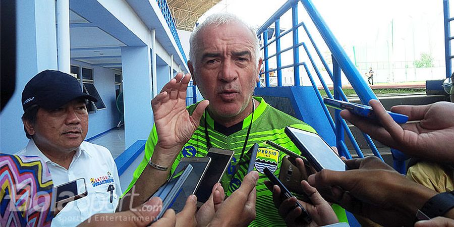 Pelatih Persib Isyaratkan Akan Mainkan Pemain Baru, Siapa Dia?