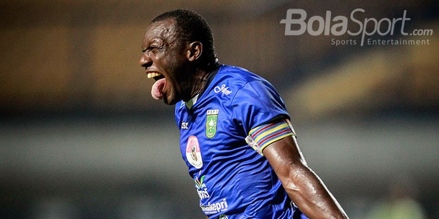 Dzumafo Batal Lakukan Tes Kesehatan di Sriwijaya FC