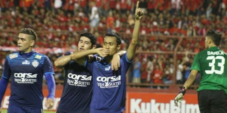 Cuci Gudang, Arema FC 'Sekolahkan' Dua Pemain ke Persiba