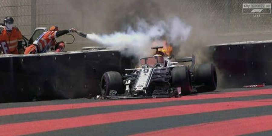 Mobilnya Kebakaran Saat Latihan Bebas F1 GP Prancis 2018, Pebalap Ini Salahkan Cermin