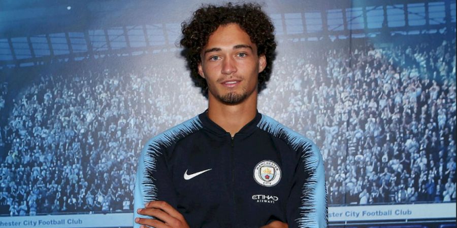 Harapan Pertama Bek Muda Belanda Ini Bergabung dengan Manchester City