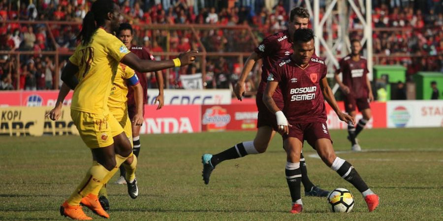 PSM Vs Sriwijaya FC - Tuan Rumah Sementara Unggul Tipis pada Babak Pertama