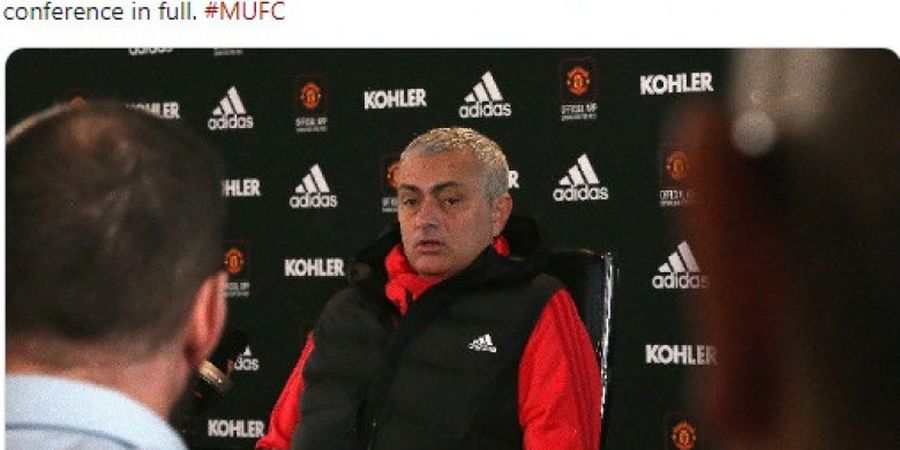 Semua Orang di Manchester United Tak Bahagia Bersama Jose Mourinho