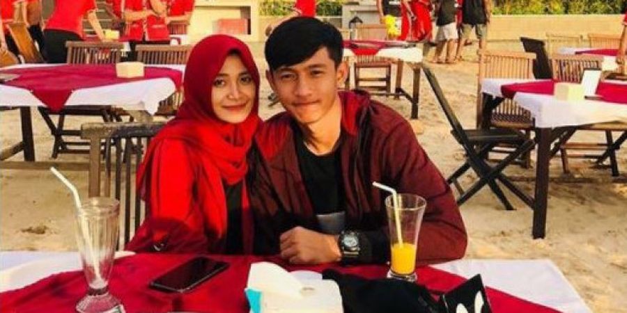 Sedang Dimabuk Cinta, Hanis Saghara Dikomentari Kiper Bali United