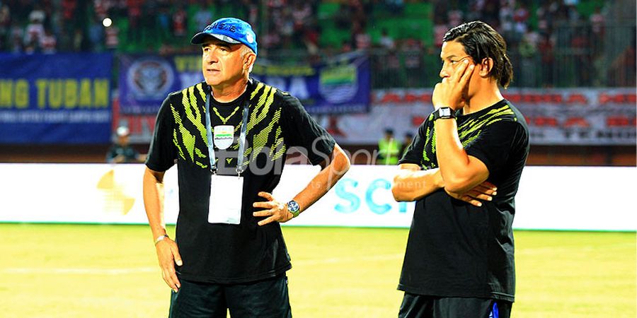 Mario Gomez: Persib Tak Bisa Kalahkan Wasit!