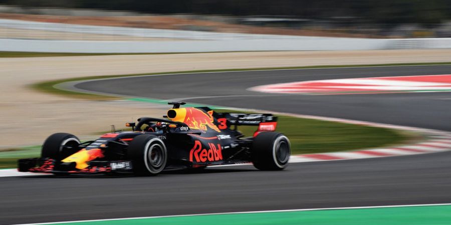 Tes Pramusim F1 2018 - Dari Hamilton yang Tidak Mampu Kejar Ricciardo Hingga Catatan Terbaik Pebalap Williams yang Lebih Lambat 14 Detik
