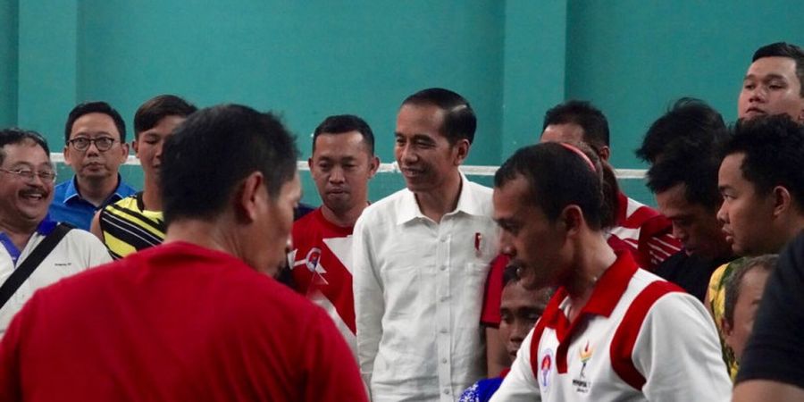 VIDEO - Begini Aksi Presiden Jokowi Bermain Tenis Meja Bersama Atlet Asian Para Games 2018