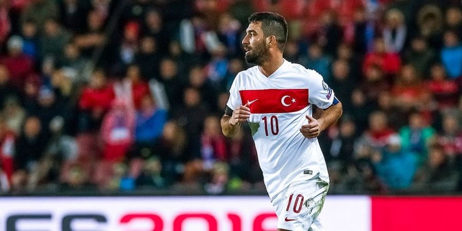 Usai Pukul Wartawan, Arda Turan Pensiun dari Timnas Turki