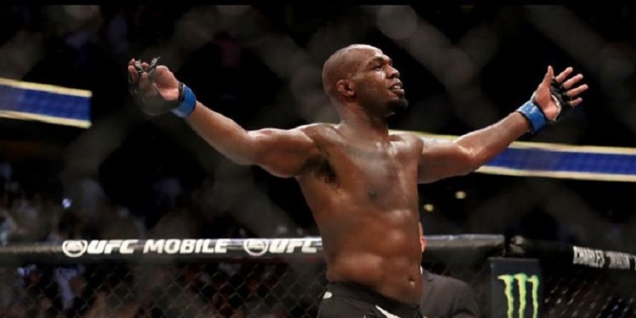 Jon Jones versi Kelas Berat Pamerkan Kekuatan Baru saat Latihan