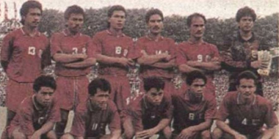 Patung Legenda Sepak Bola Indonesia Kembali Kokoh di Makassar