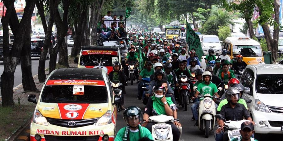 Suporter PSMS Siap Hijaukan Stadion Teladan