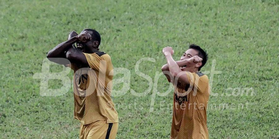 Persipura Jayapura Vs Bhayangkara FC - Mutiara Hitam Dihukum Penalti, Tim Tamu Unggul Tipis di Babak Pertama