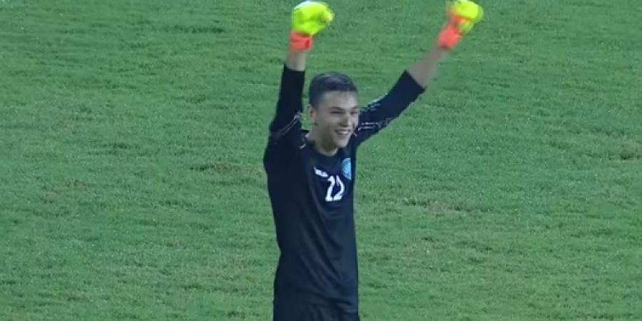 Luar Biasa! Kiper Muda Uzbekistan Ini Sukses Cetak Gol Hanya dengan Satu Tendangan 