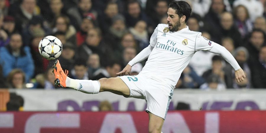 Meski Garang di Lapangan, Ternyata Isco Lembut Ketika Bersama Sang Anak