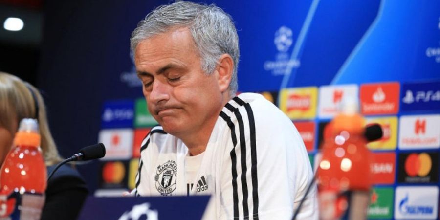 Media Inggris Sebut Manchester United Tidak Akan Memecat Jose Mourinho