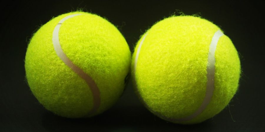 Menurut Anda Bola Tenis Berwarna Hijau atau Kuning? ini Jawaban yang Benar