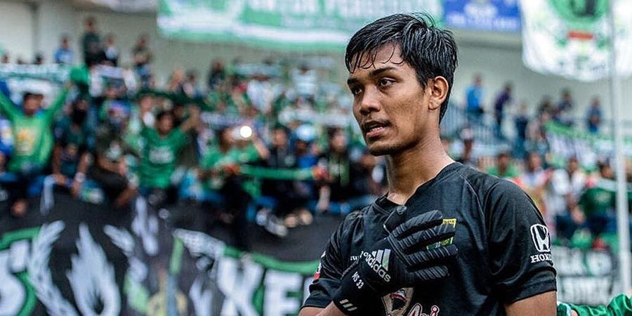 Kiper Persebaya Siap Jawab Tuntutan Azrul Ananda Saat Laga Kontra PSS